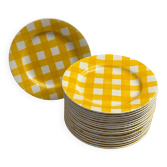 18 Vintage Flat Plates – Sarreguemines – Yellow Checkered Pattern