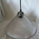 Conical glass suspension