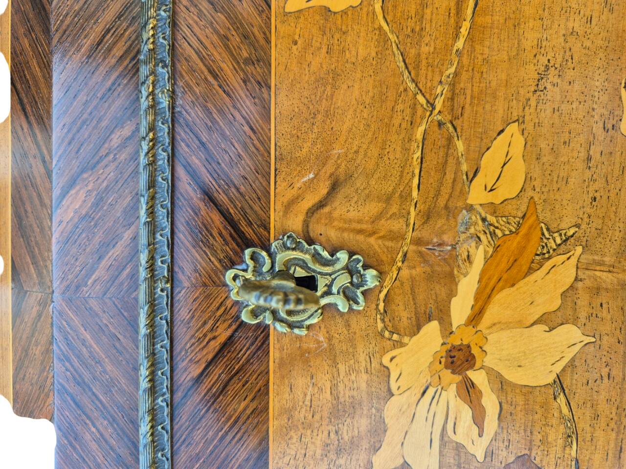Bureau de dame style louis XV début XX