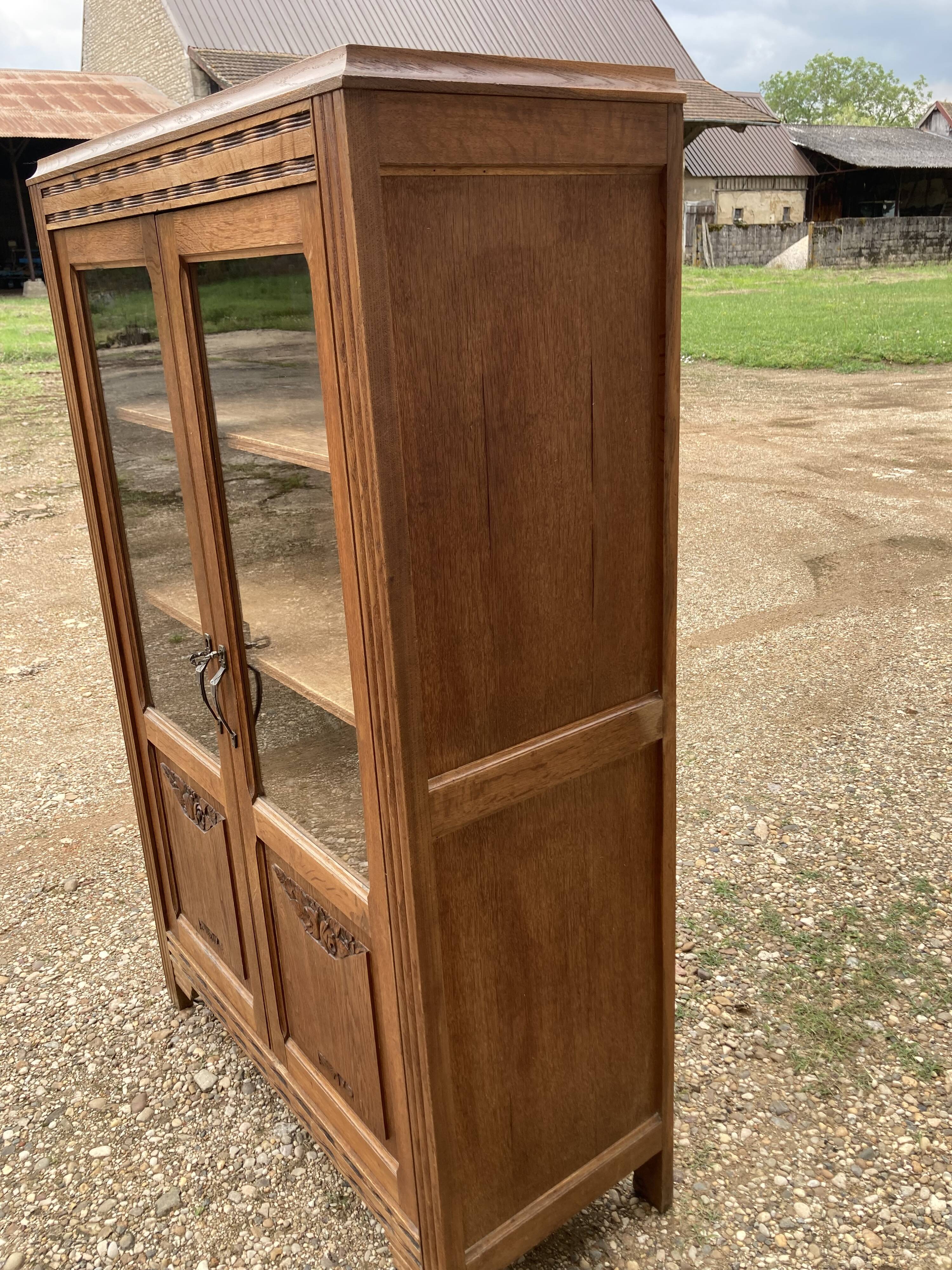 Art deco school library