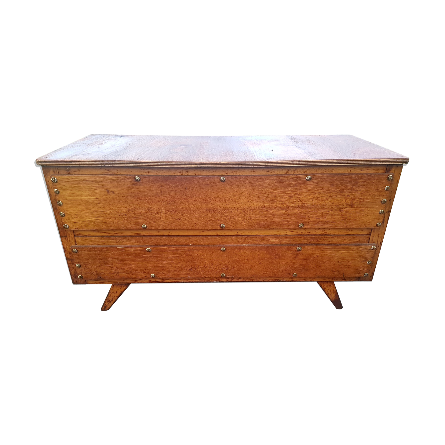 Wooden trunk with compass years 50 feet