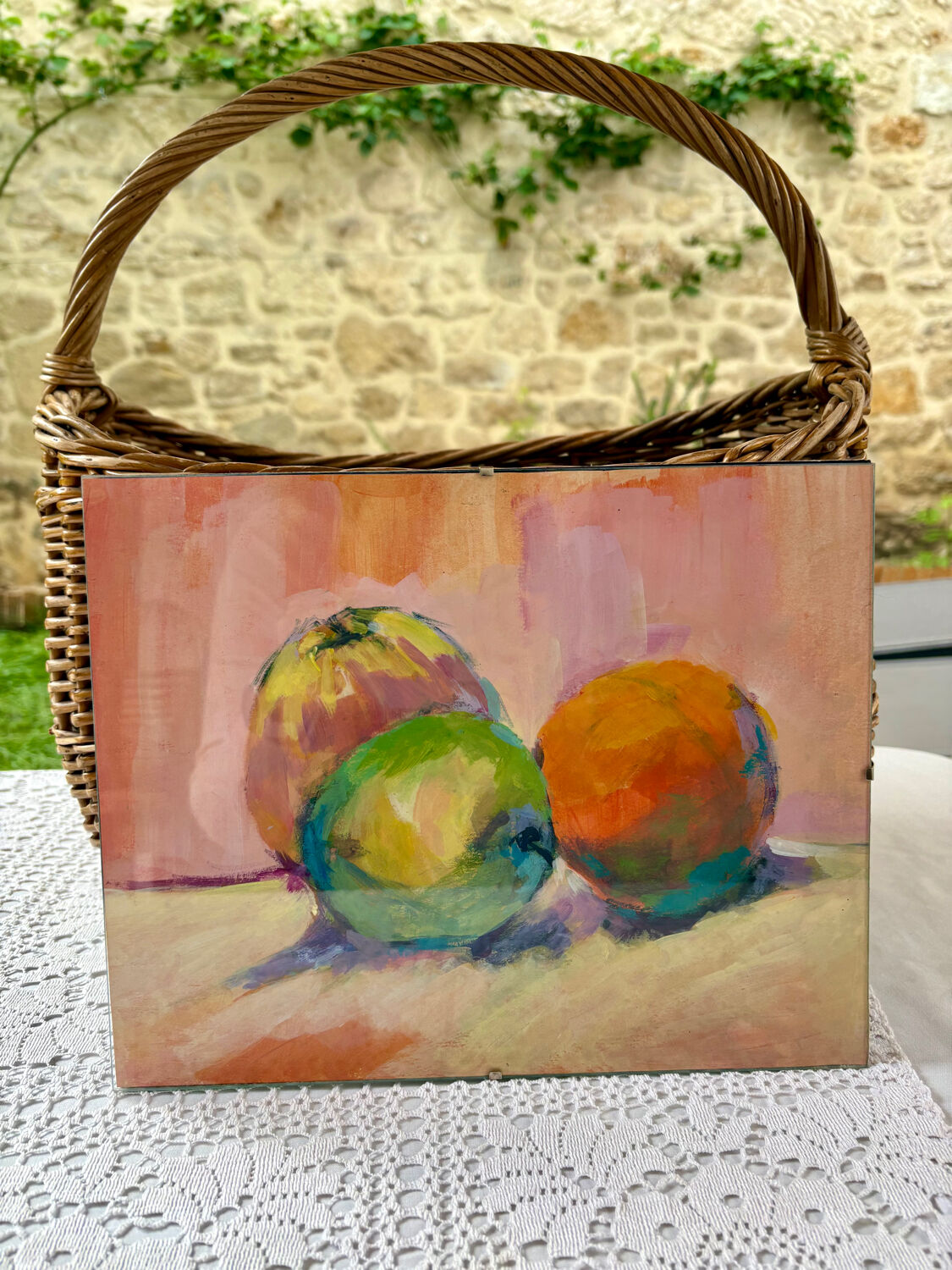 Acrylic painting 3 apples