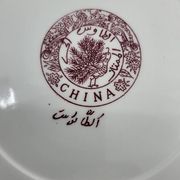 Large Chinese dish signed in Imari porcelain decorated with peacocks and flowers 1970 Vintage