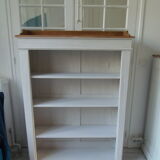 Old patinated pearl gray library, wooden top, composed of 3 adjustable shelves.