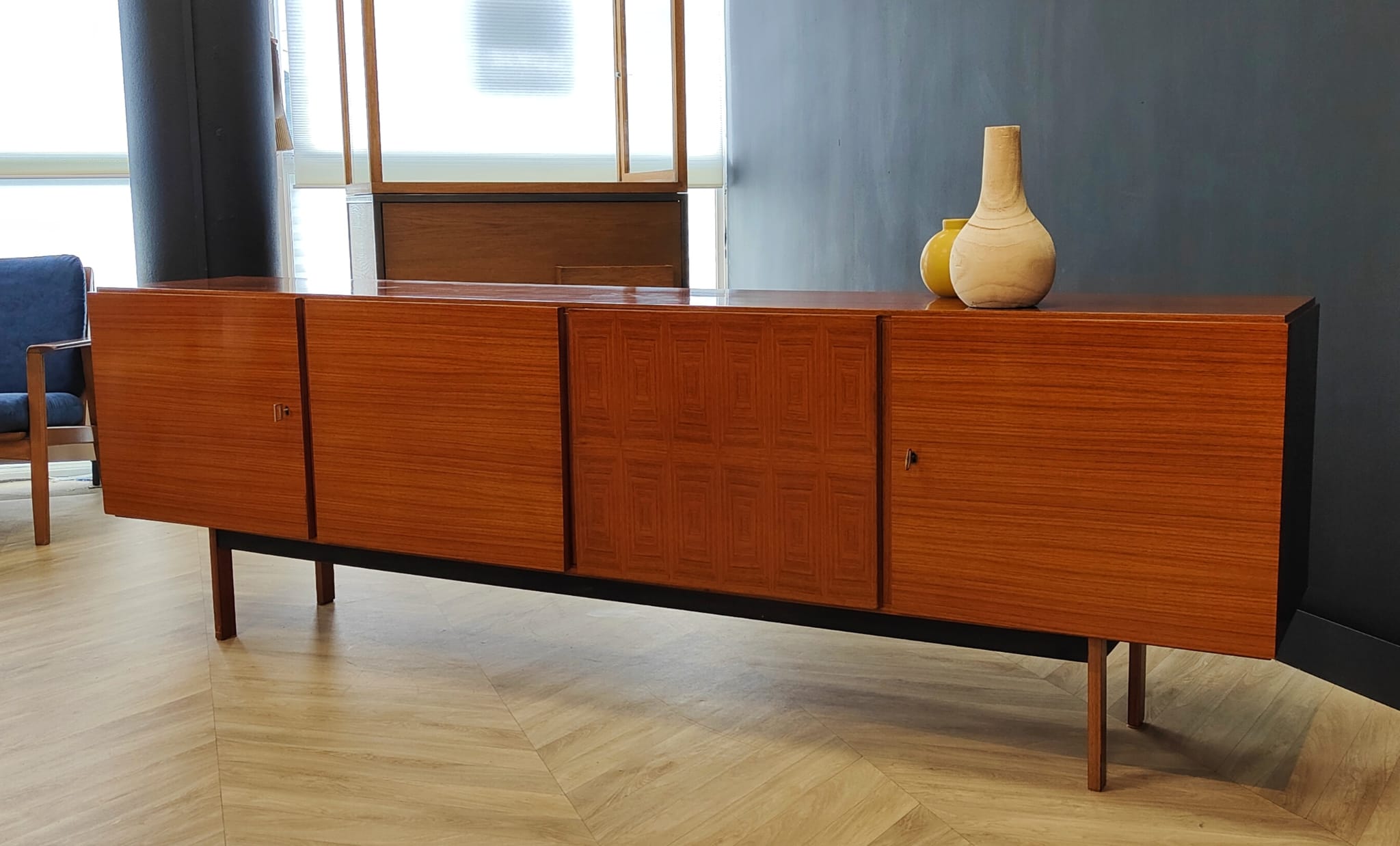 Enfilade Mid Century