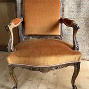 Paire de fauteuils cabriolets