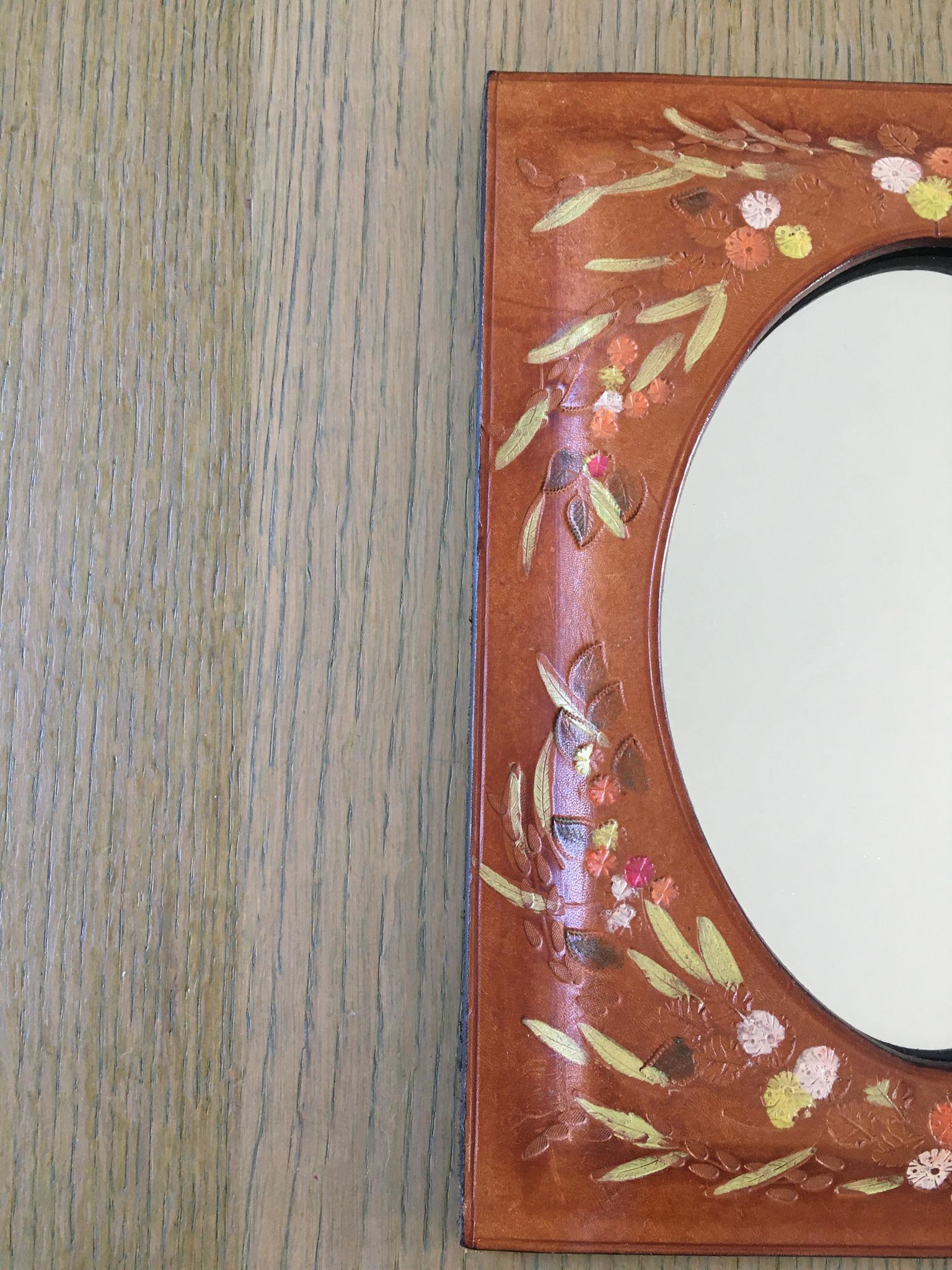 Vintage mirror all in leather 25x20cm