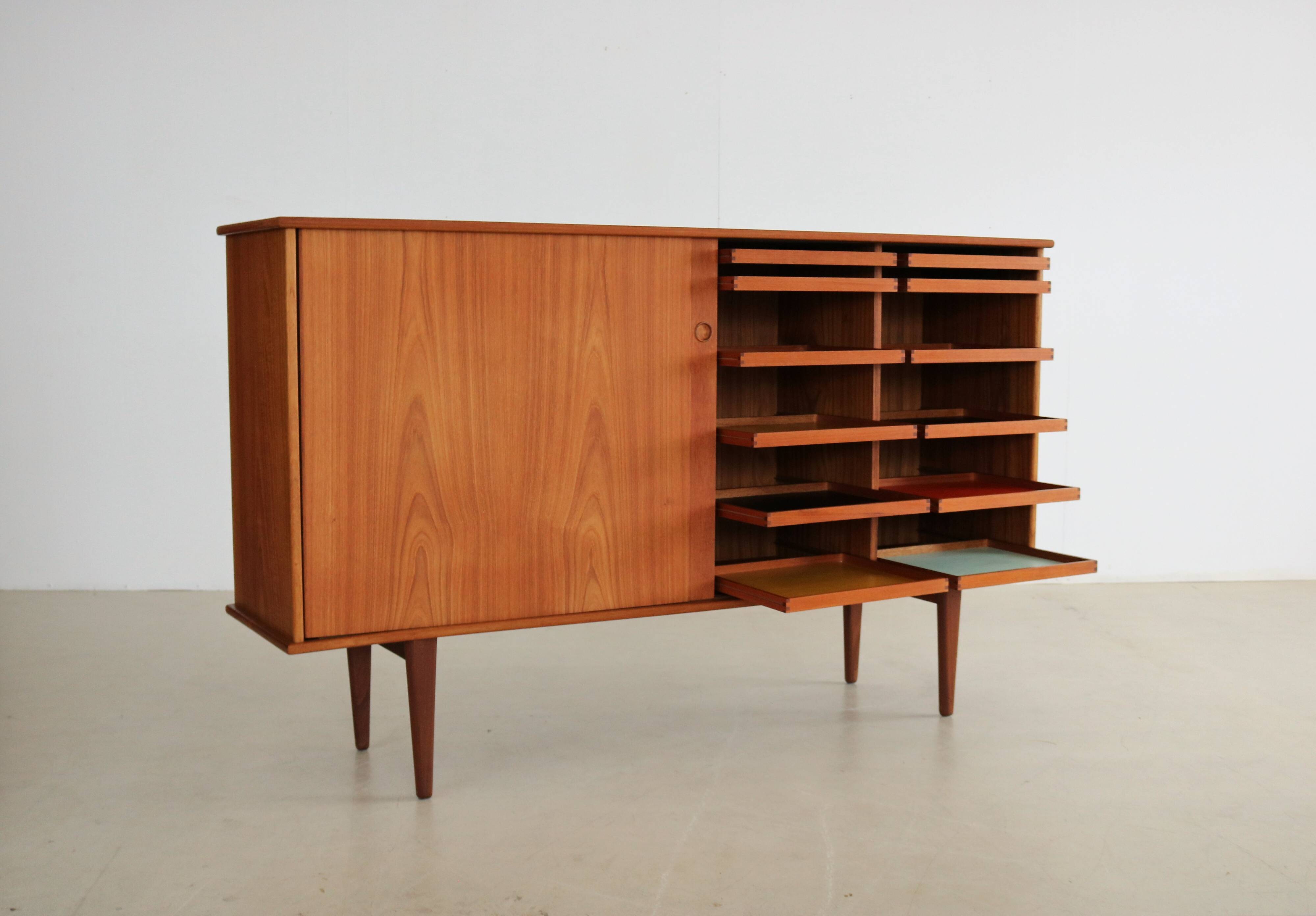 Buffet haut vintage | Meuble mural | Années 1960 | Danois