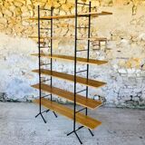 Wall system has 6 Scandinavian modular shelves