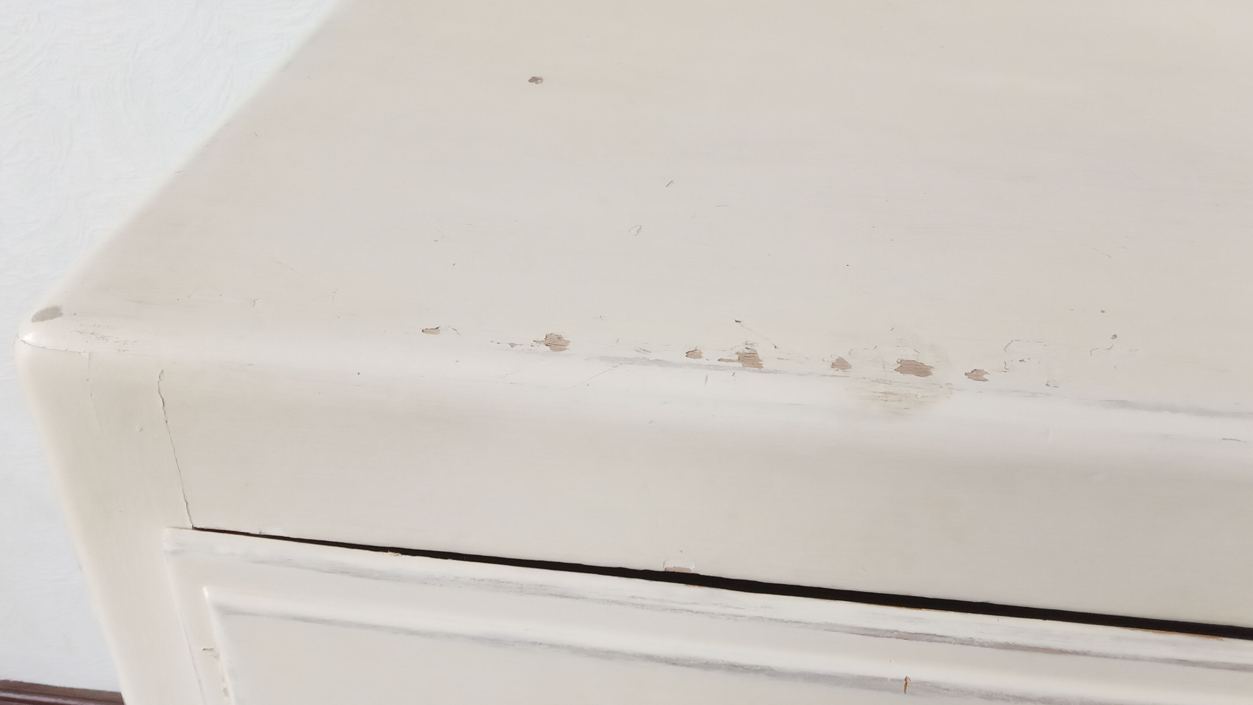 White chest of drawers 50s