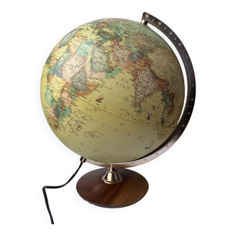 Globe terrestre effect ancien