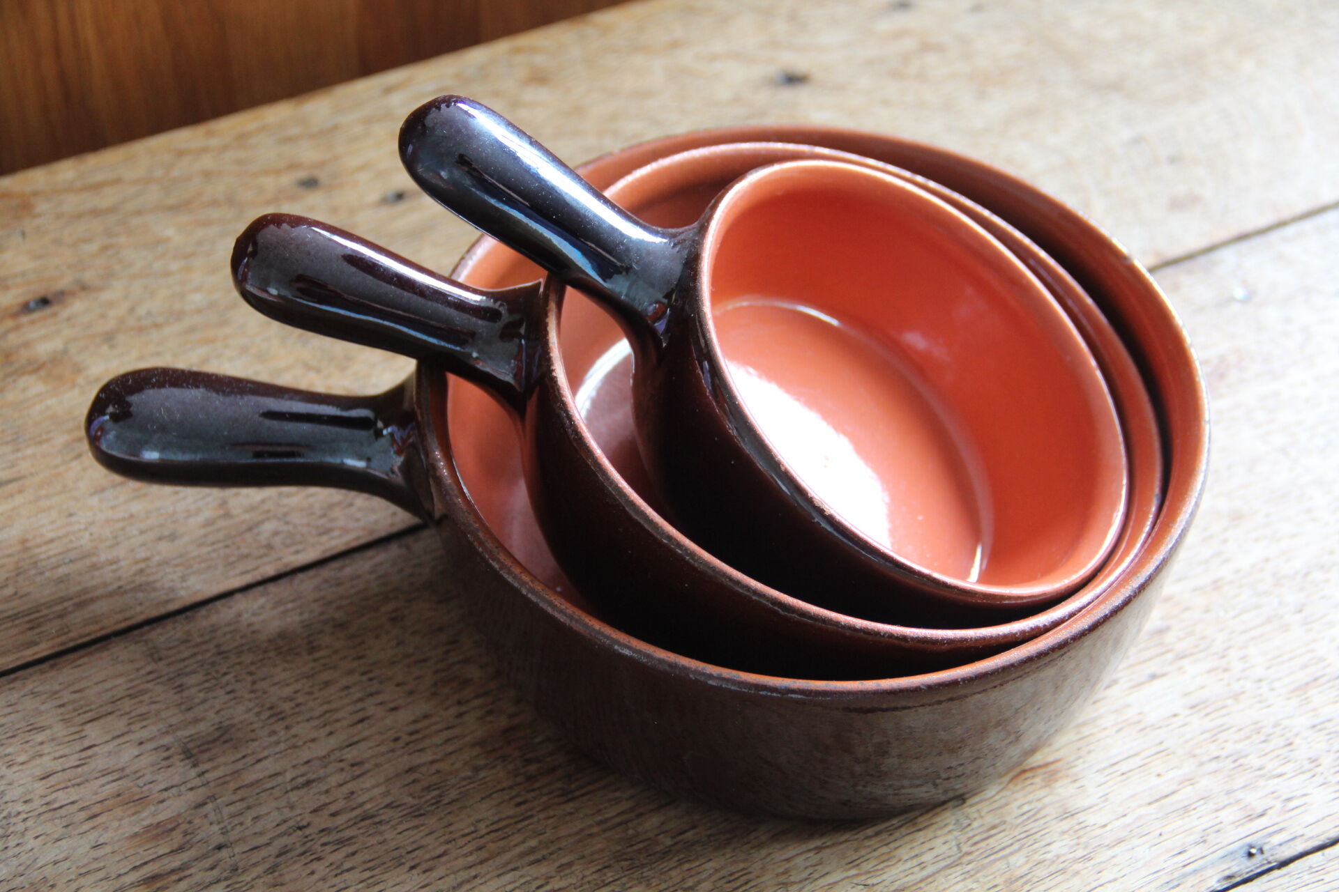Set of 3 glazed terracotta caquelons