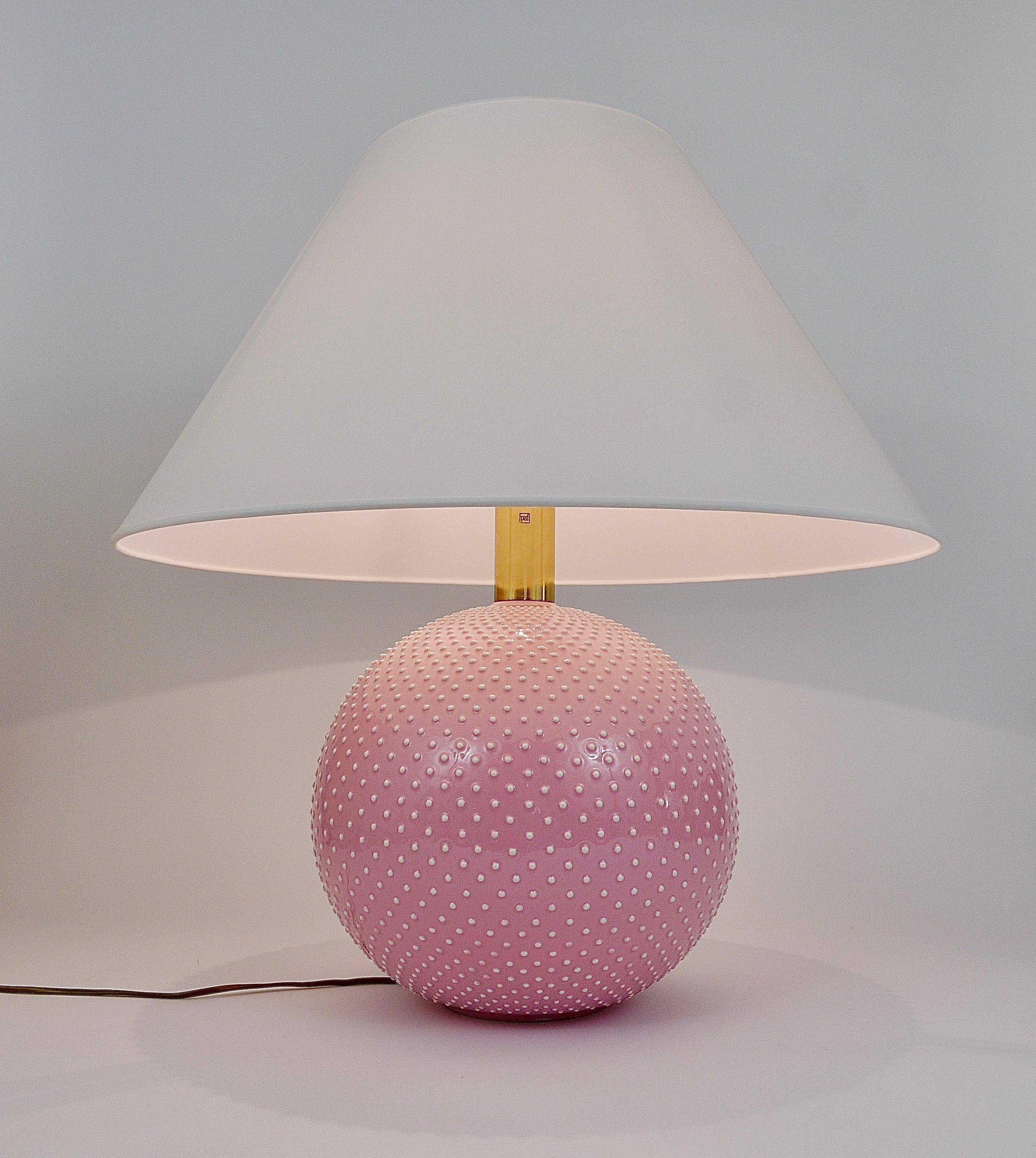 Pastel pink polka dot spherical table lamp, ceramic, brass, Studio Paf Milano, 1970.