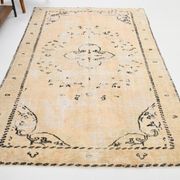 5x8 beige tones wool classic vintage rug 253x166cm