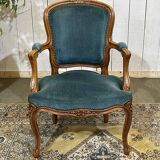 Louis XV style cabriolet armchair in beech wood