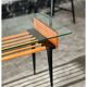 Table d'appoint en bois et verre