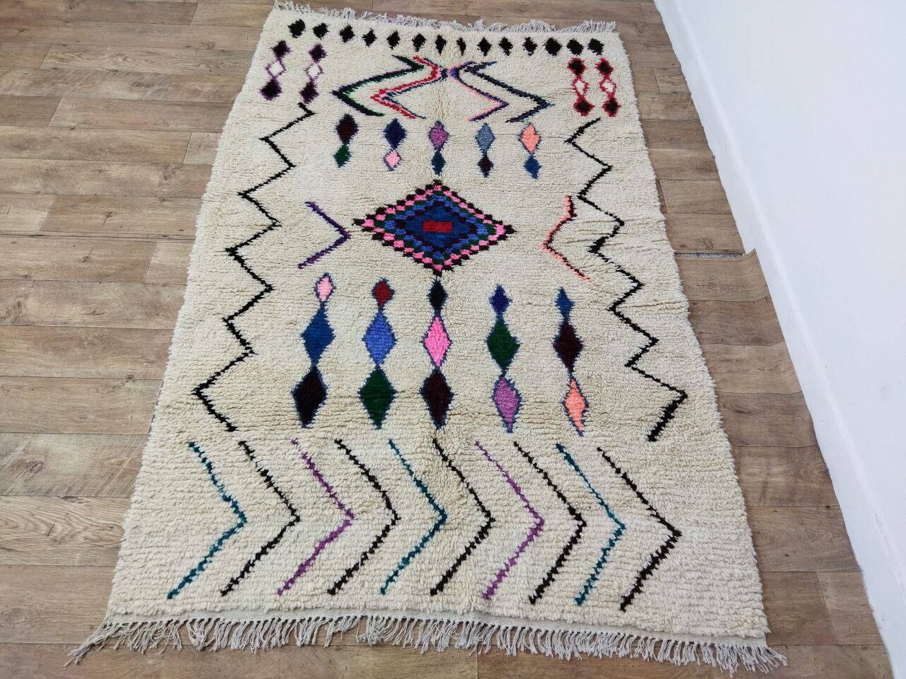 Handcrafted Moroccan Berber Rug 236 X 152 CM
