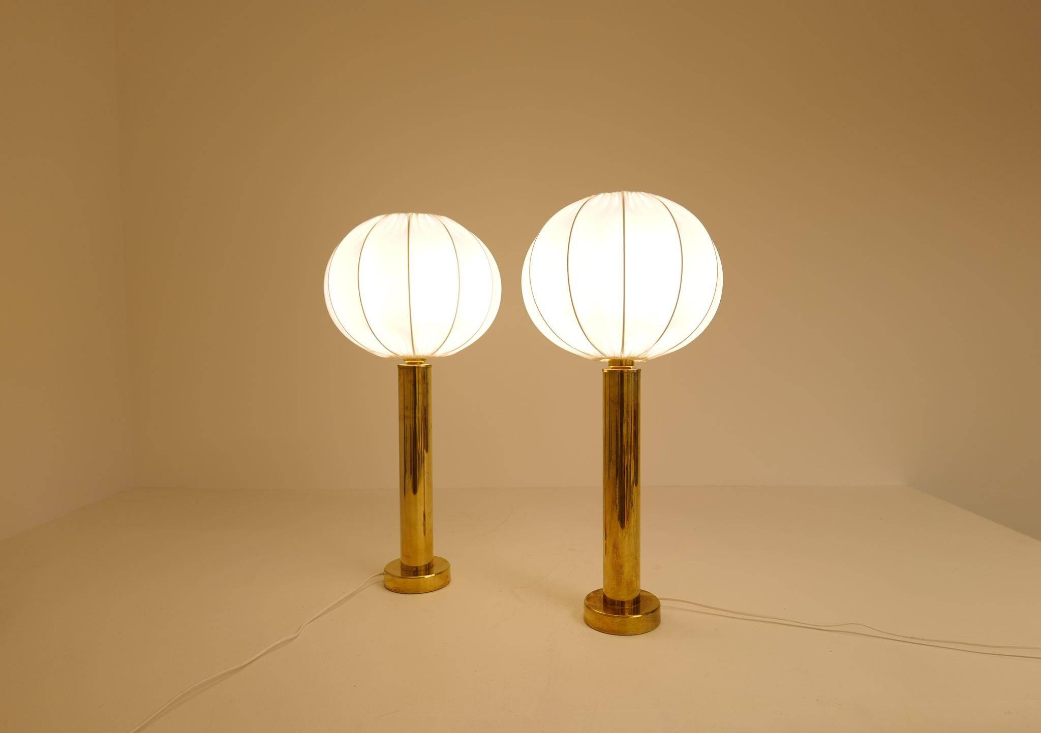 Pair of mid-century brass table lamps by Kosta Elarmatur, Sweden, 1960s.
