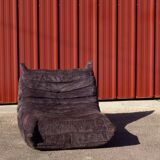 Chauffeuse 1 place Togo aubergine par Michel Ducaroy pour Ligne Roset
