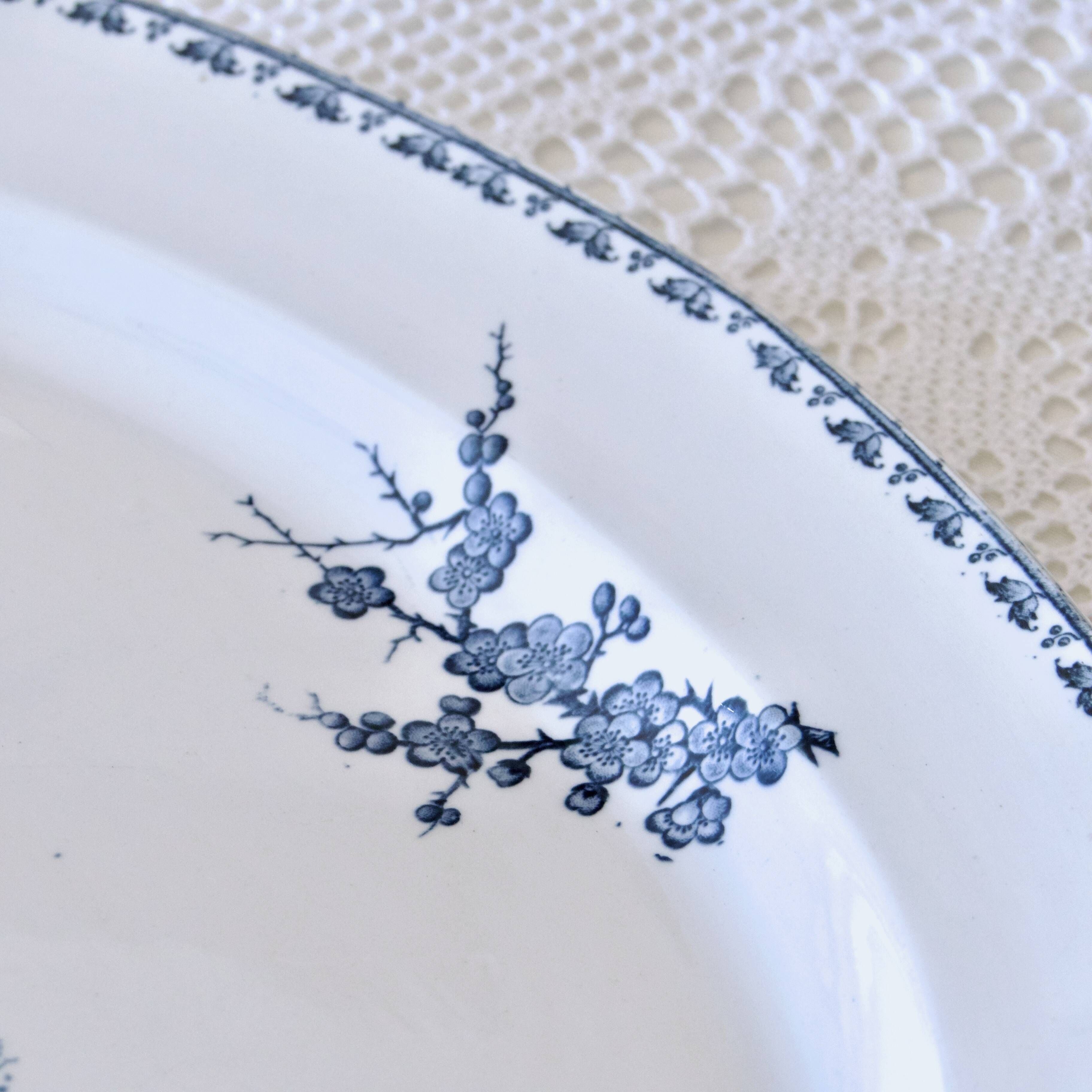 Very large 19th century iron earth dish Sarreguemines "Carmen" butterfly and flowers