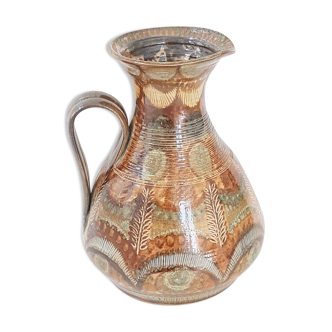 Pitcher in sandstone of Jean-Claude Courjault to cherry orchard 1970