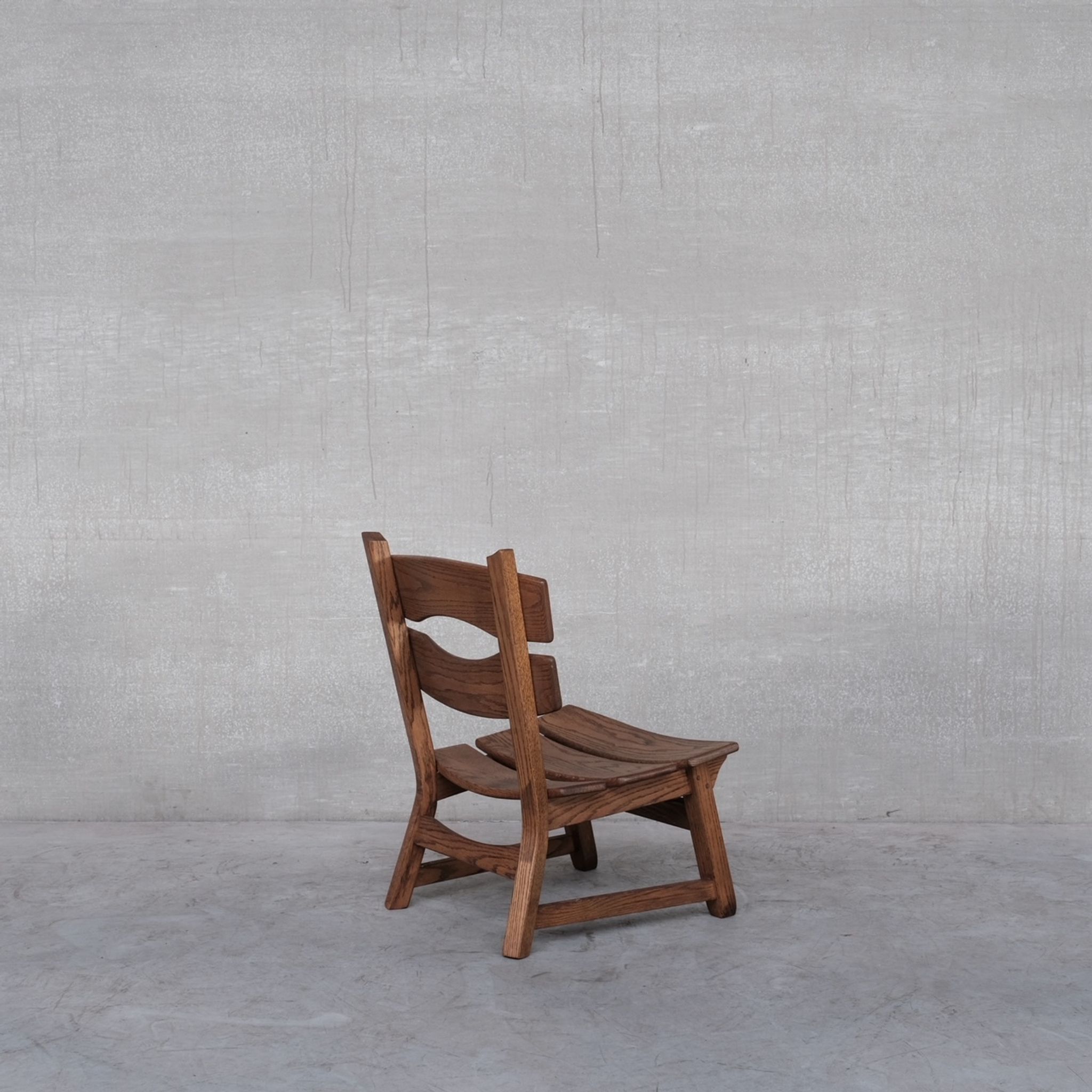 Chaise en bois basse