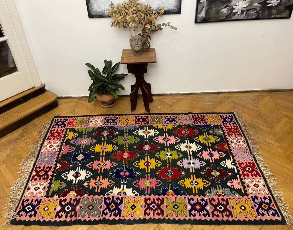 Gorgeous old Romanian kilim, geometrical design, colorful wool tapis kilim Tapis roumain