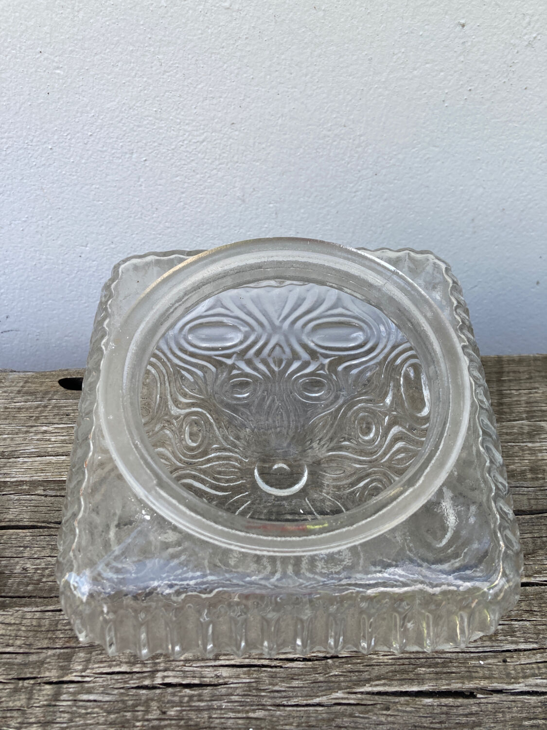 Square wall lamp in vintage transparent glass