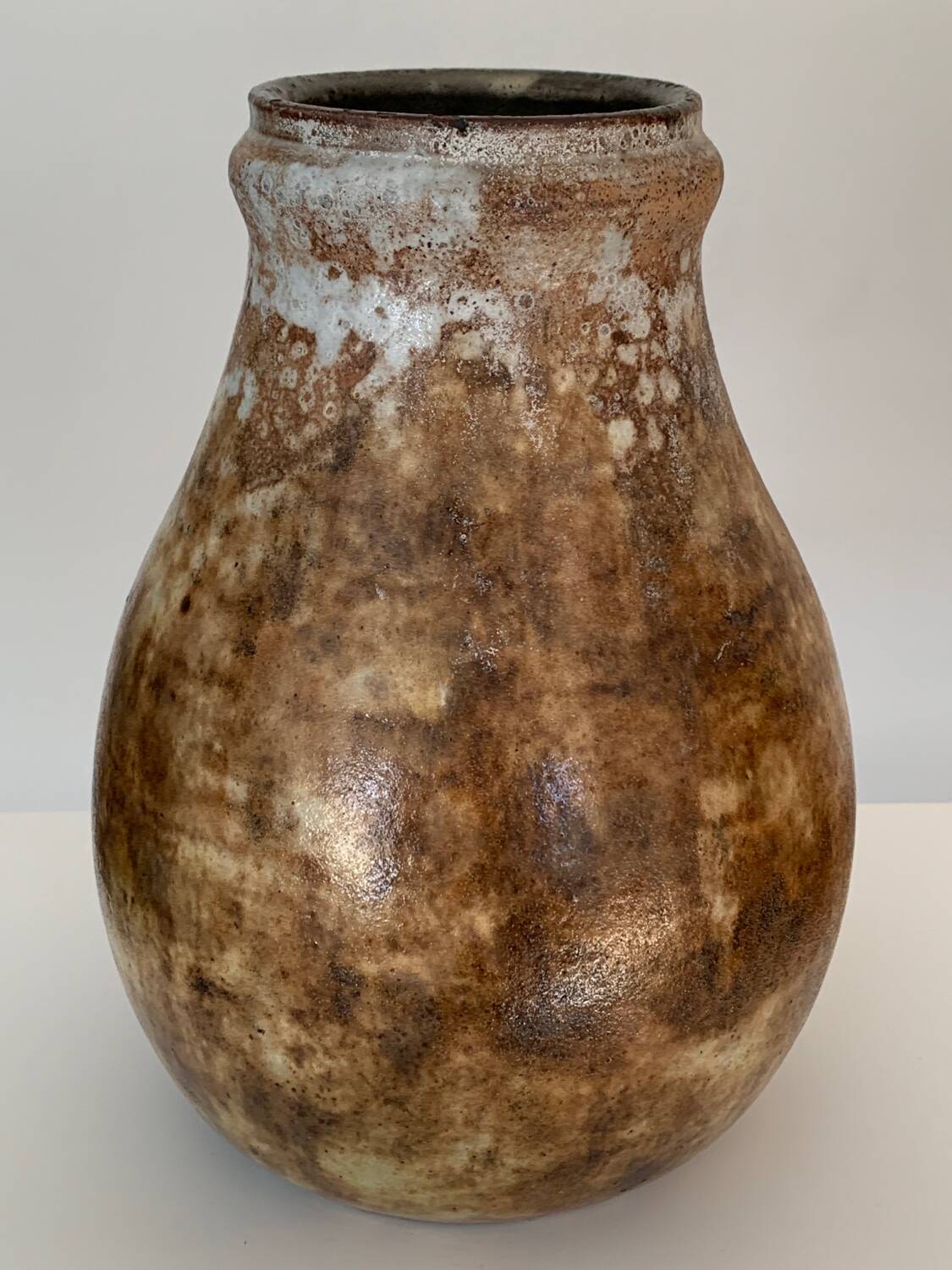 Vase signed Kostanda Vallauris