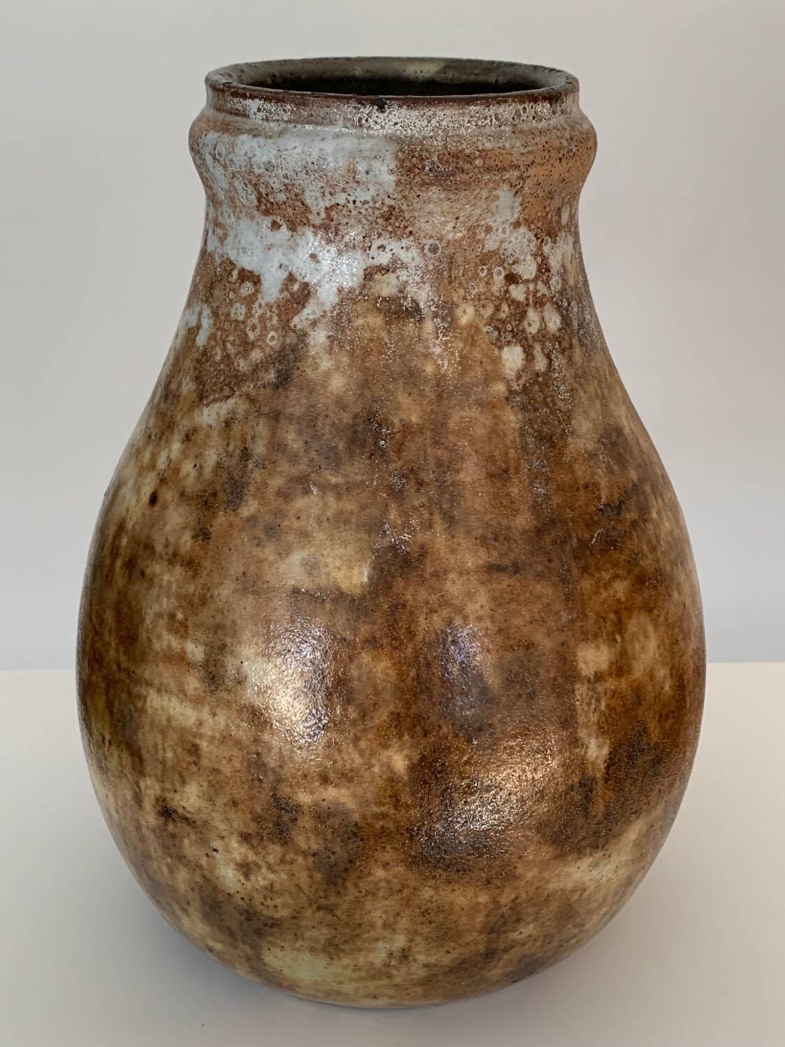 Vase signed Kostanda Vallauris