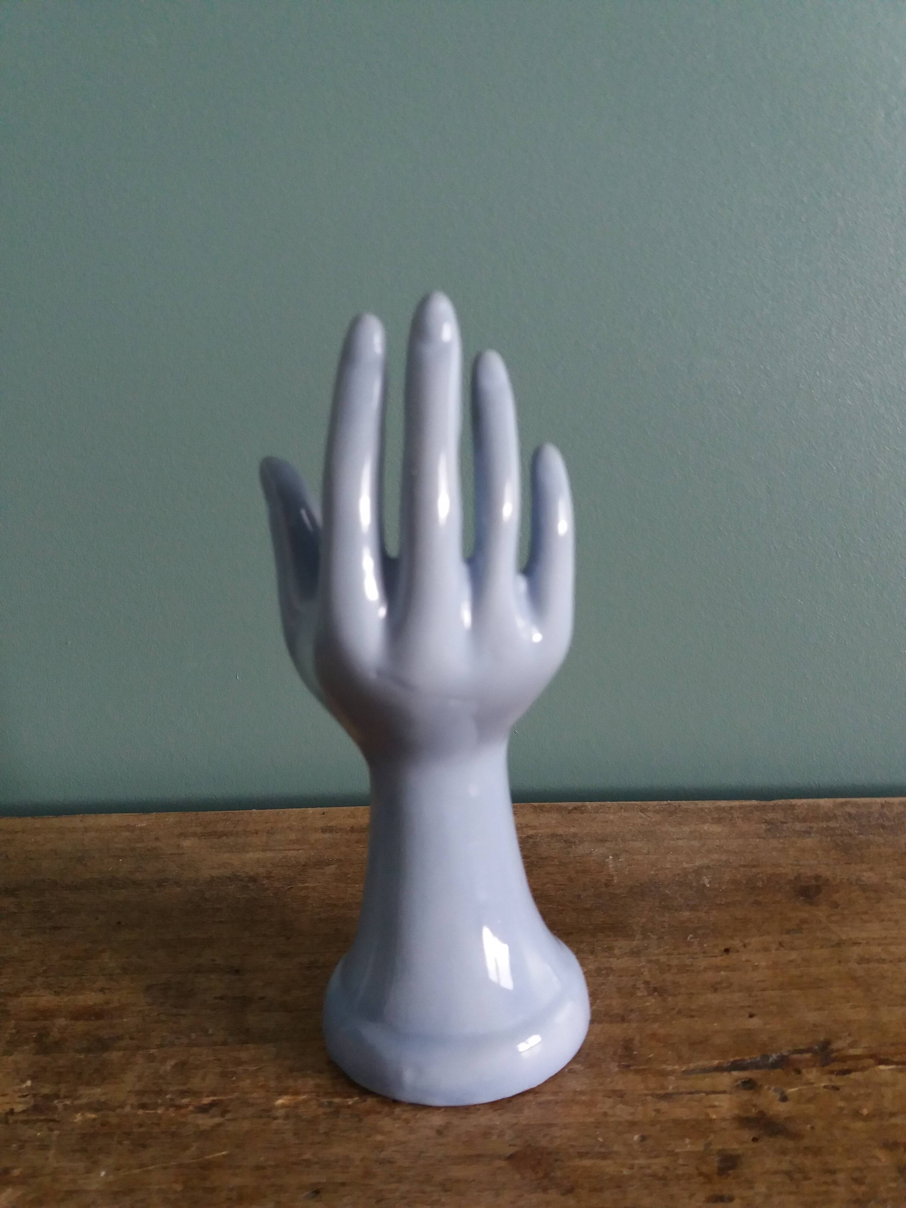 Main vase jewelry holder ring sizer