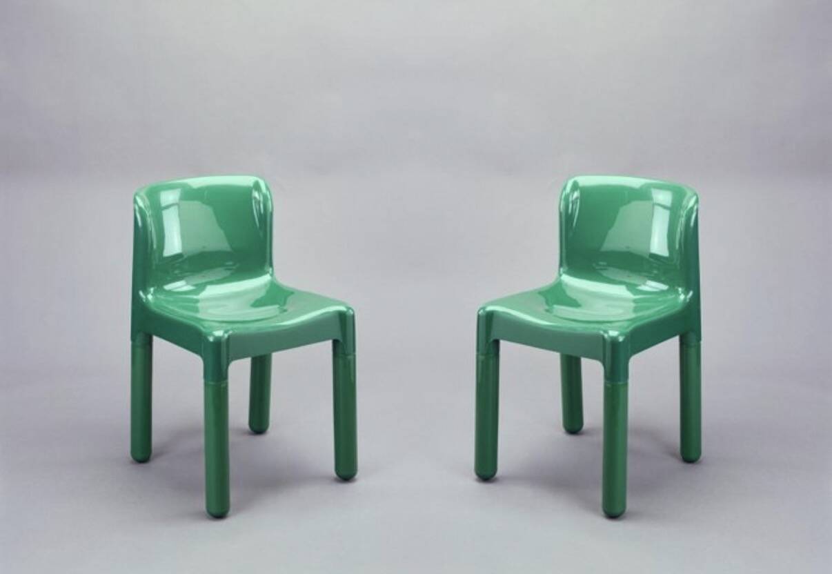 Pair of Kartell 4875 chairs by Carlo Bartoli