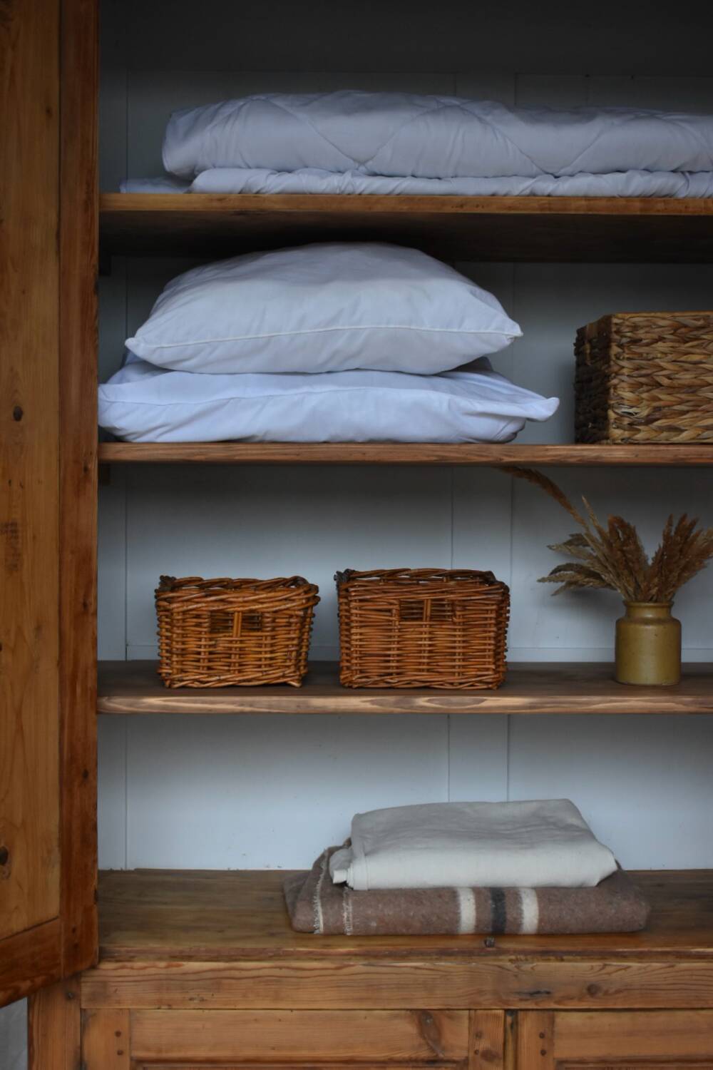 Armoire