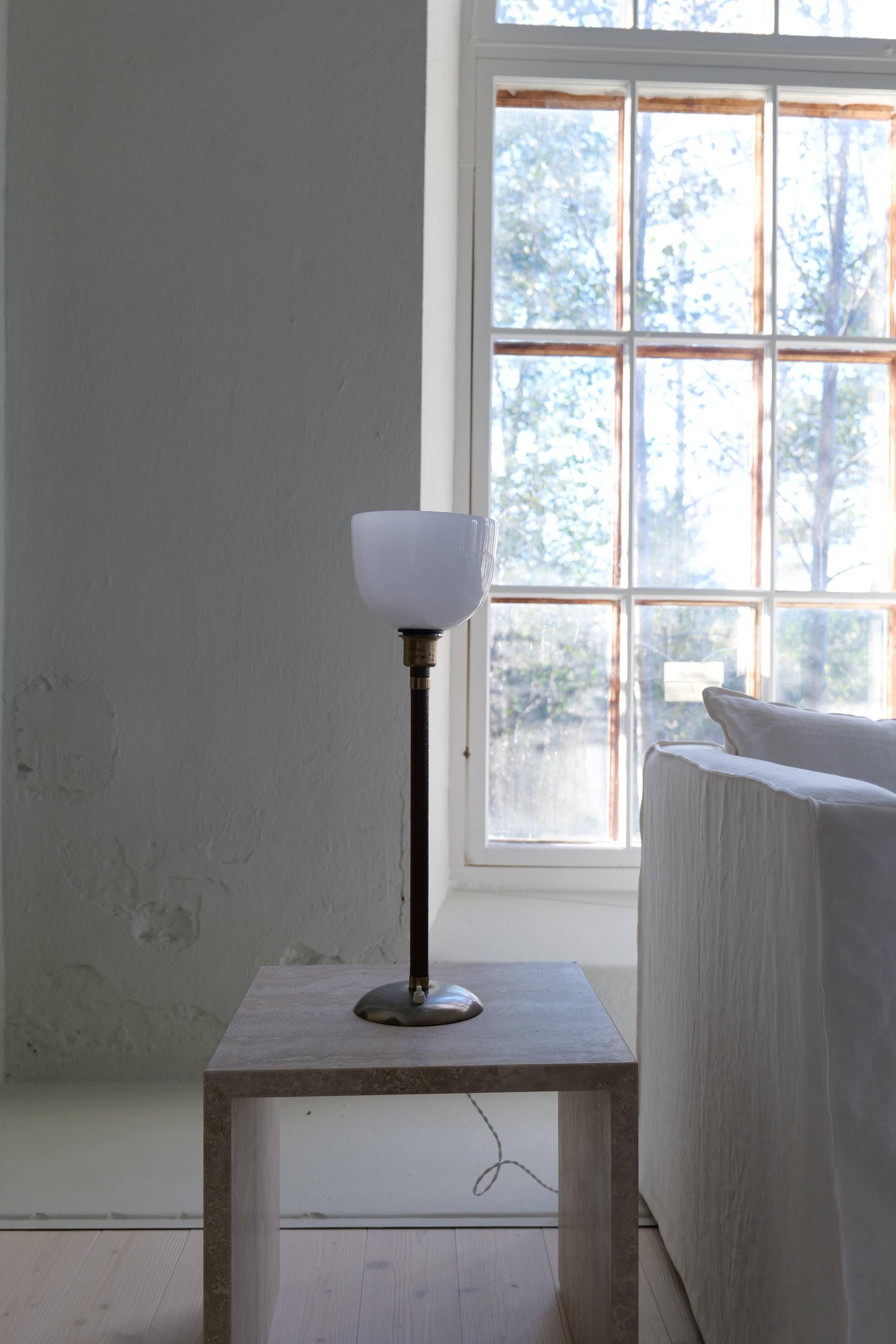 Art Deco table lamp made in Sweden, 1940s.