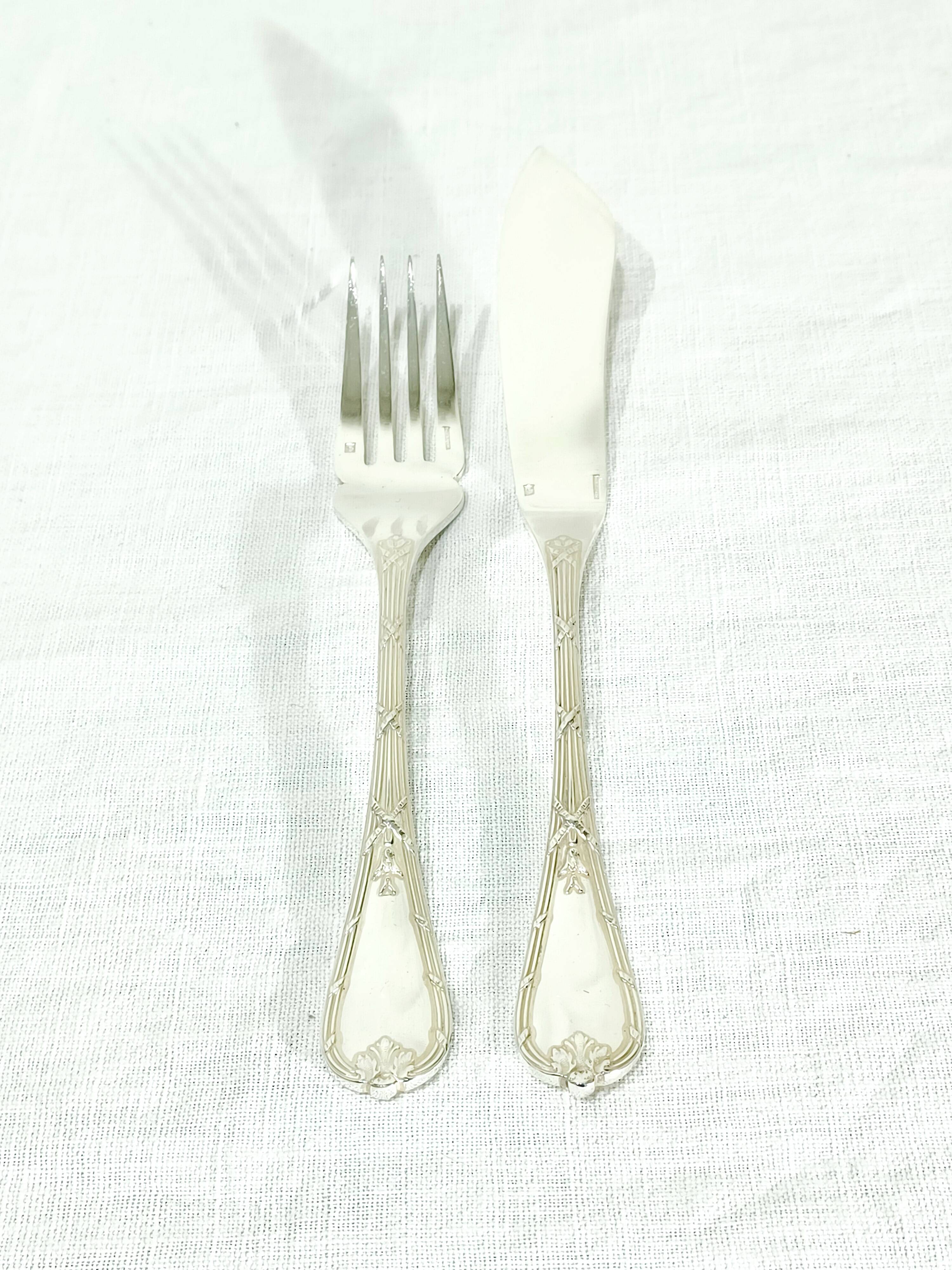 Christofle – 12-piece silver-plated fish cutlery set