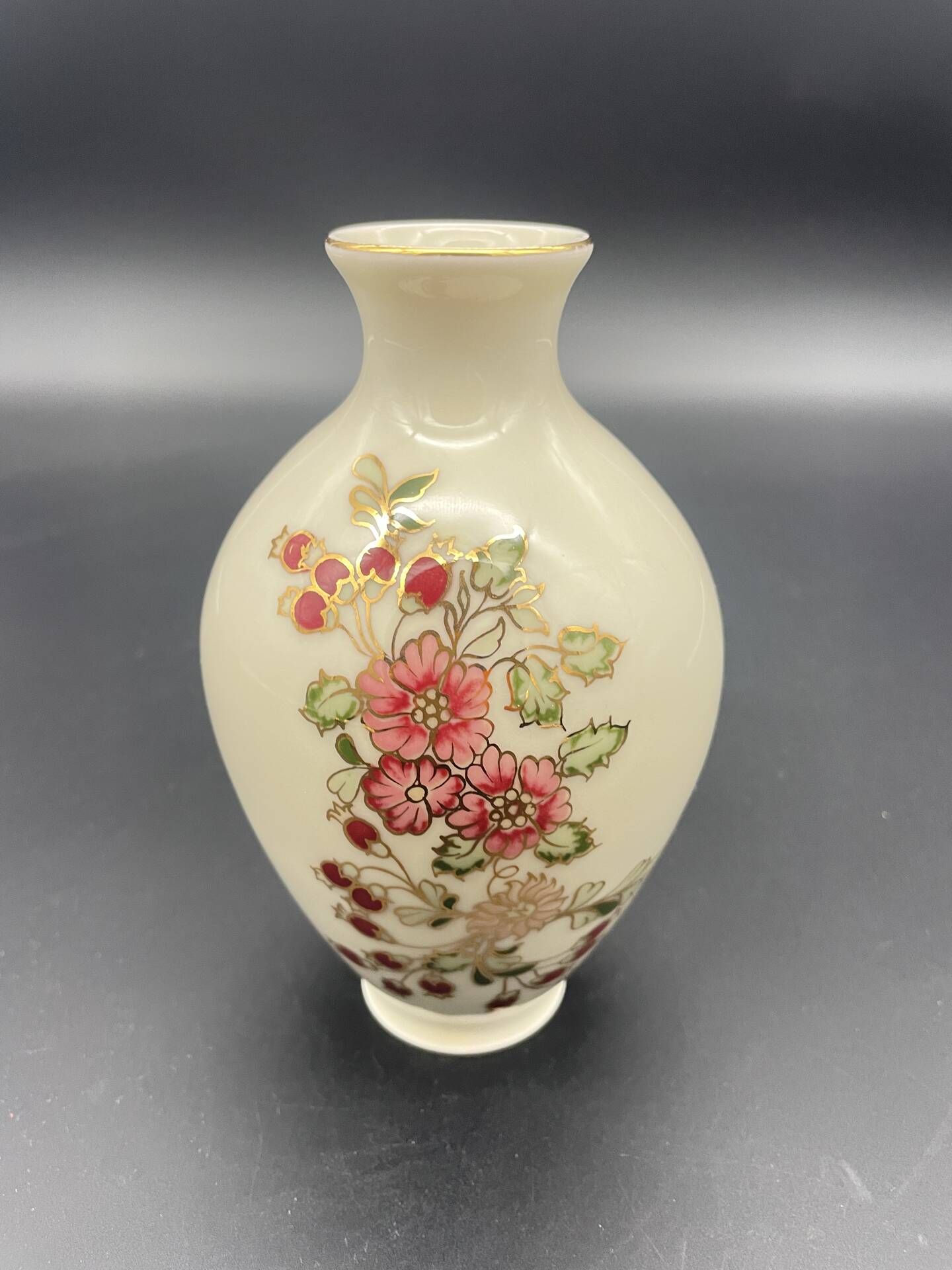 Vintage Zsolnay Pécs porcelain vase – hand-painted floral decoration