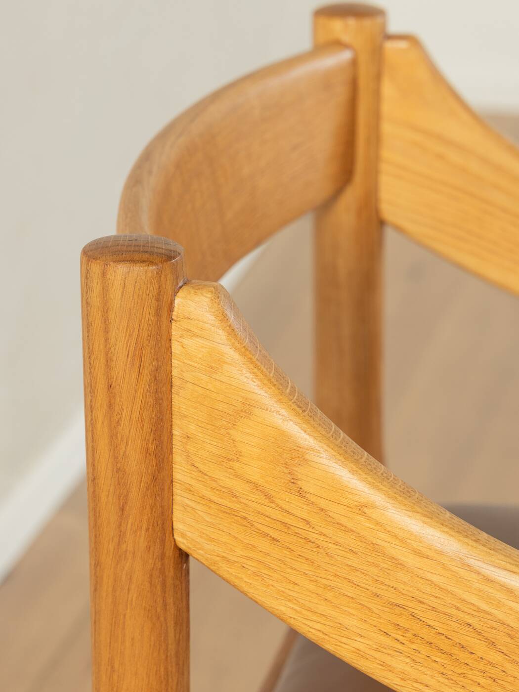 CARIMATE armchair, Vico Magistretti, Cassina