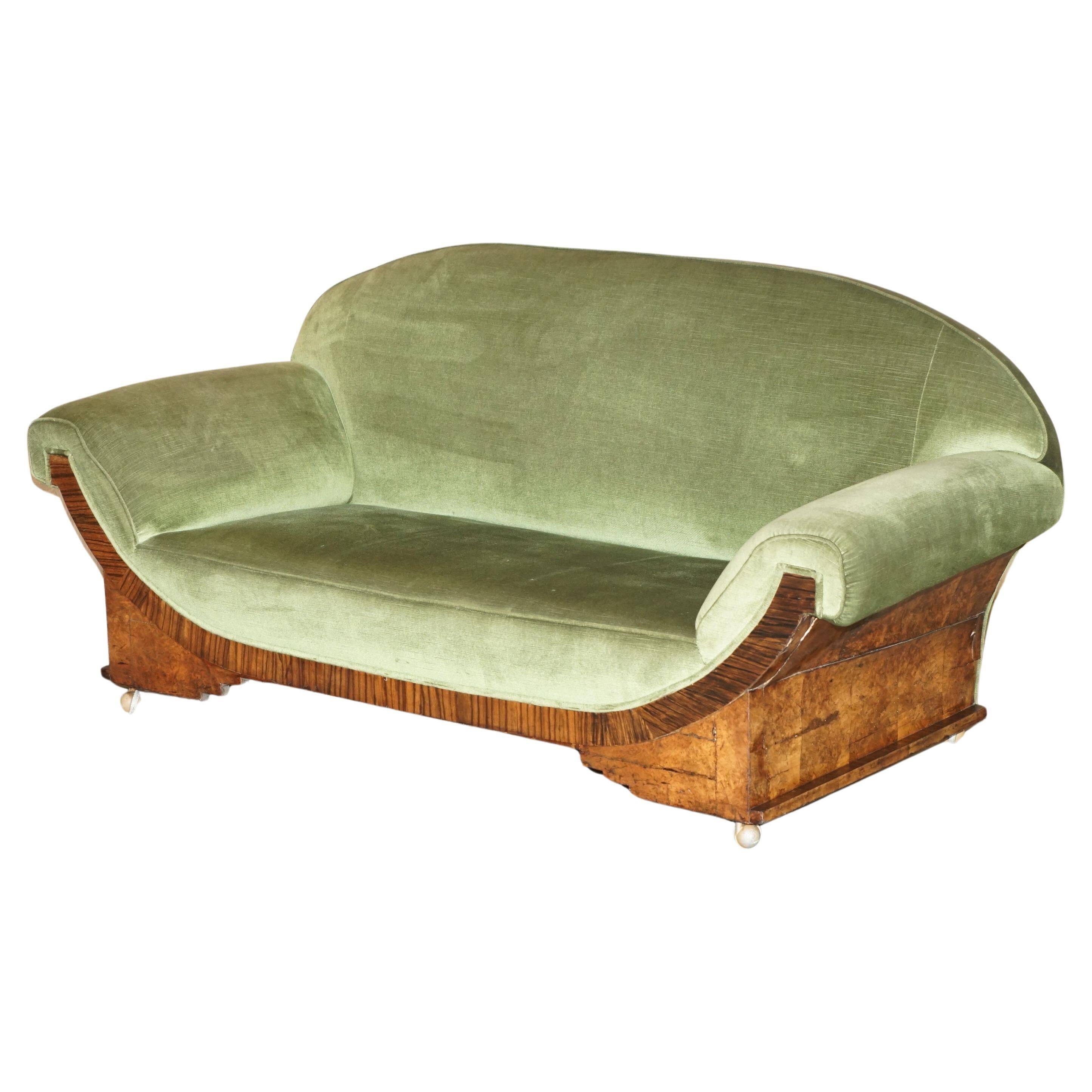 Art Deco Canapé Circa 1920 in Walnut, Cherry and Velvet