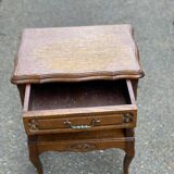 Table de chevet Louis XV en bois avec tiroir et niche