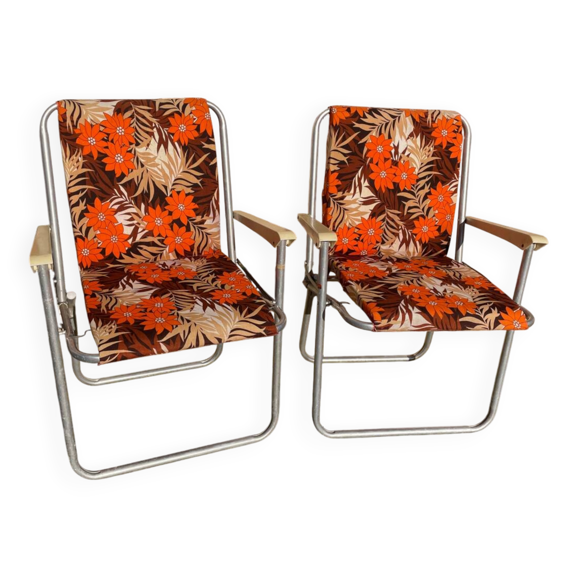 Pair of vintage deckchairs