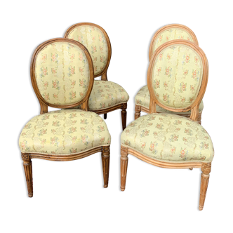 Série de quatre chaises estampillée d’époque louis XVI