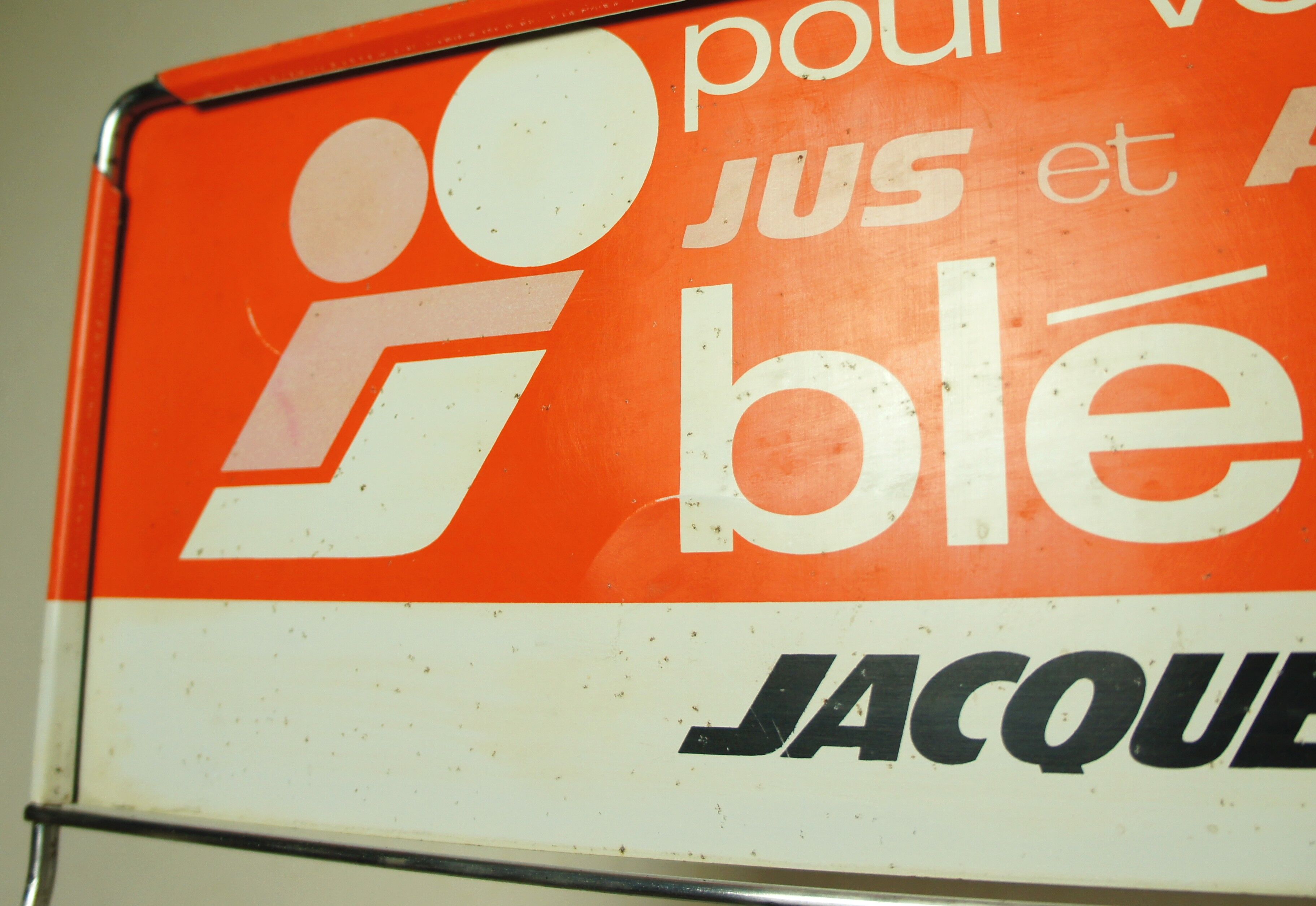 Blédina grocery shelf trade display