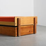 Lit banquette by Pierre Guariche, La Plagne, around 1965.