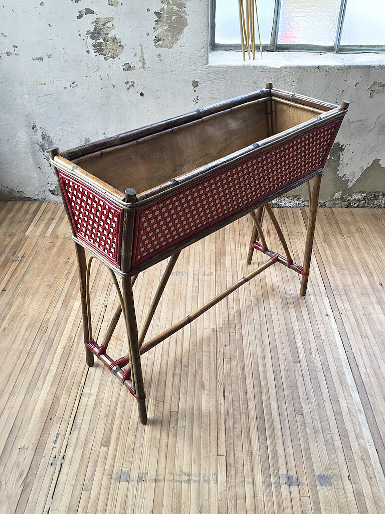 Rattan and rilsan planter