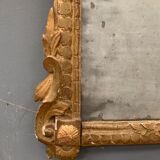 Louis XVI period mirror in gilded wood XVIII century