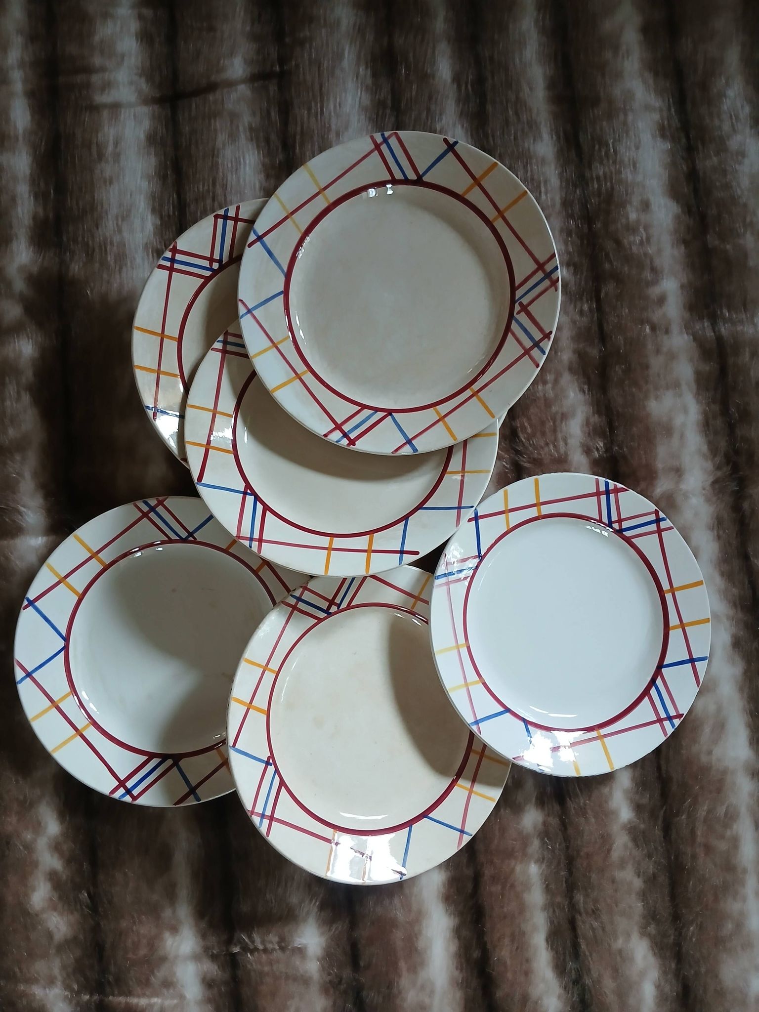 10 antique flat plates from Gien
