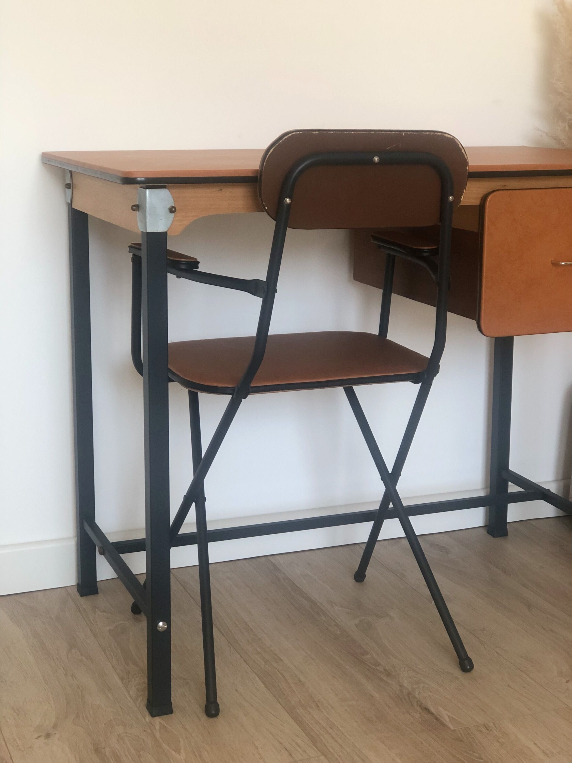 Bureau des années 60/70 et sa chaise