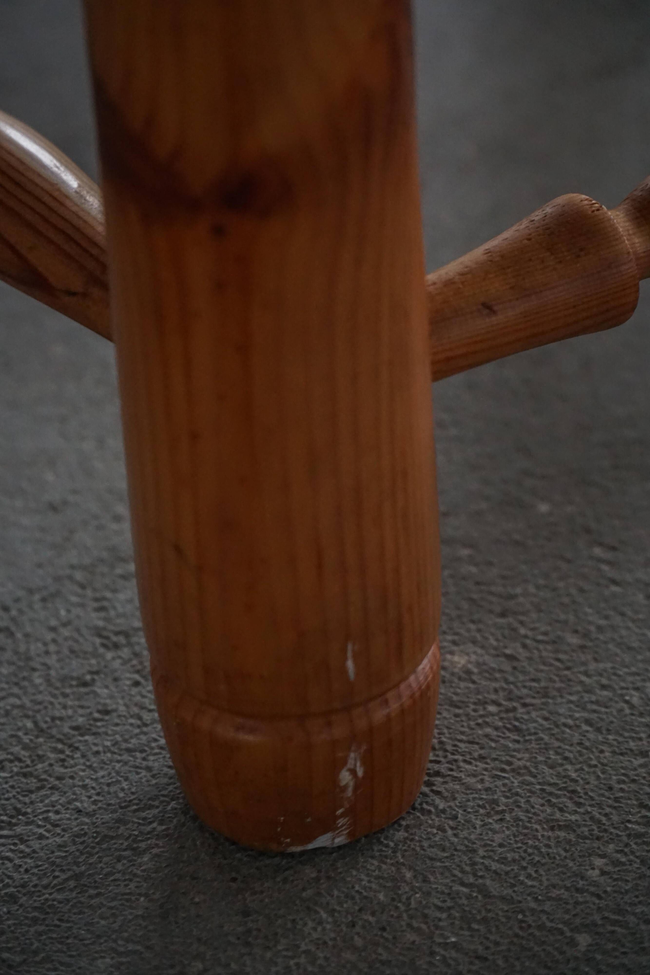 Set of 6 modern French brutalist chairs, in the style of Charles Dudouyt, made in the 1960s.