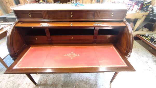 Bureau à cylindre époque Louis XVI