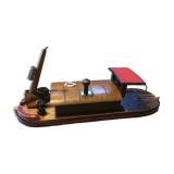 Barge cigarette box